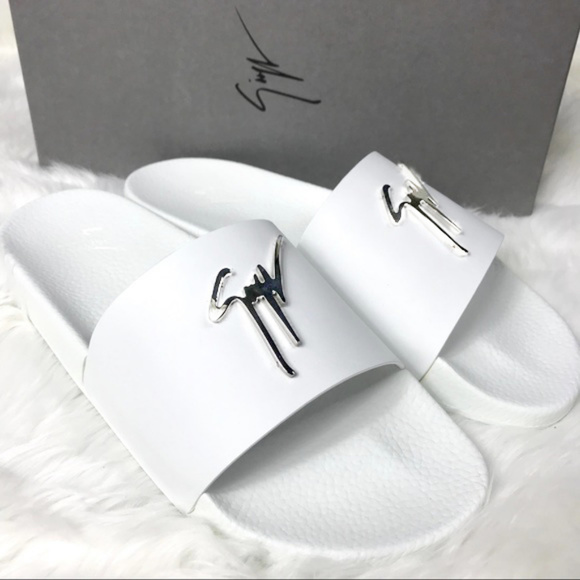Giuseppe Zanotti Other - 💯 FINAL SALE! GIUSEPPE ZANOTTI White Slides